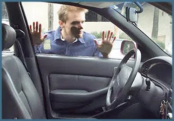 Safe Key Shop Basking Ridge, NJ 732-749-7422 - 19-locked-keys-in-car